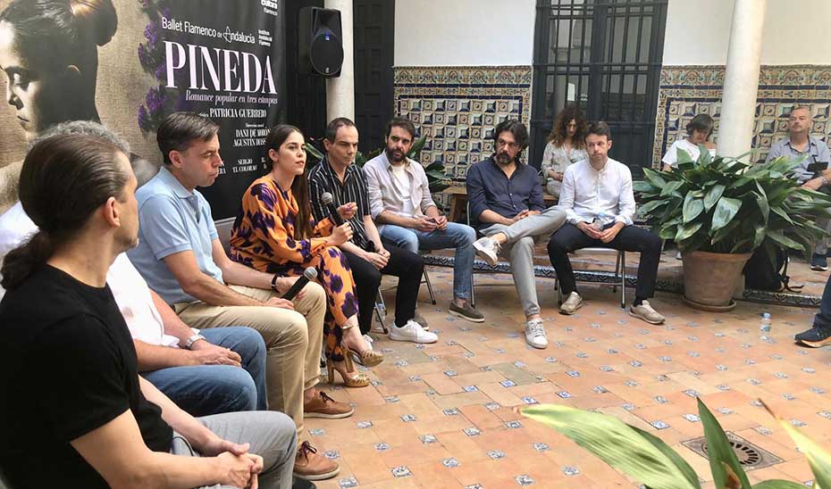 Personas asistentes a la presentación en Sevilla de 'Pineda', del Ballet Flamenco de Andalucía